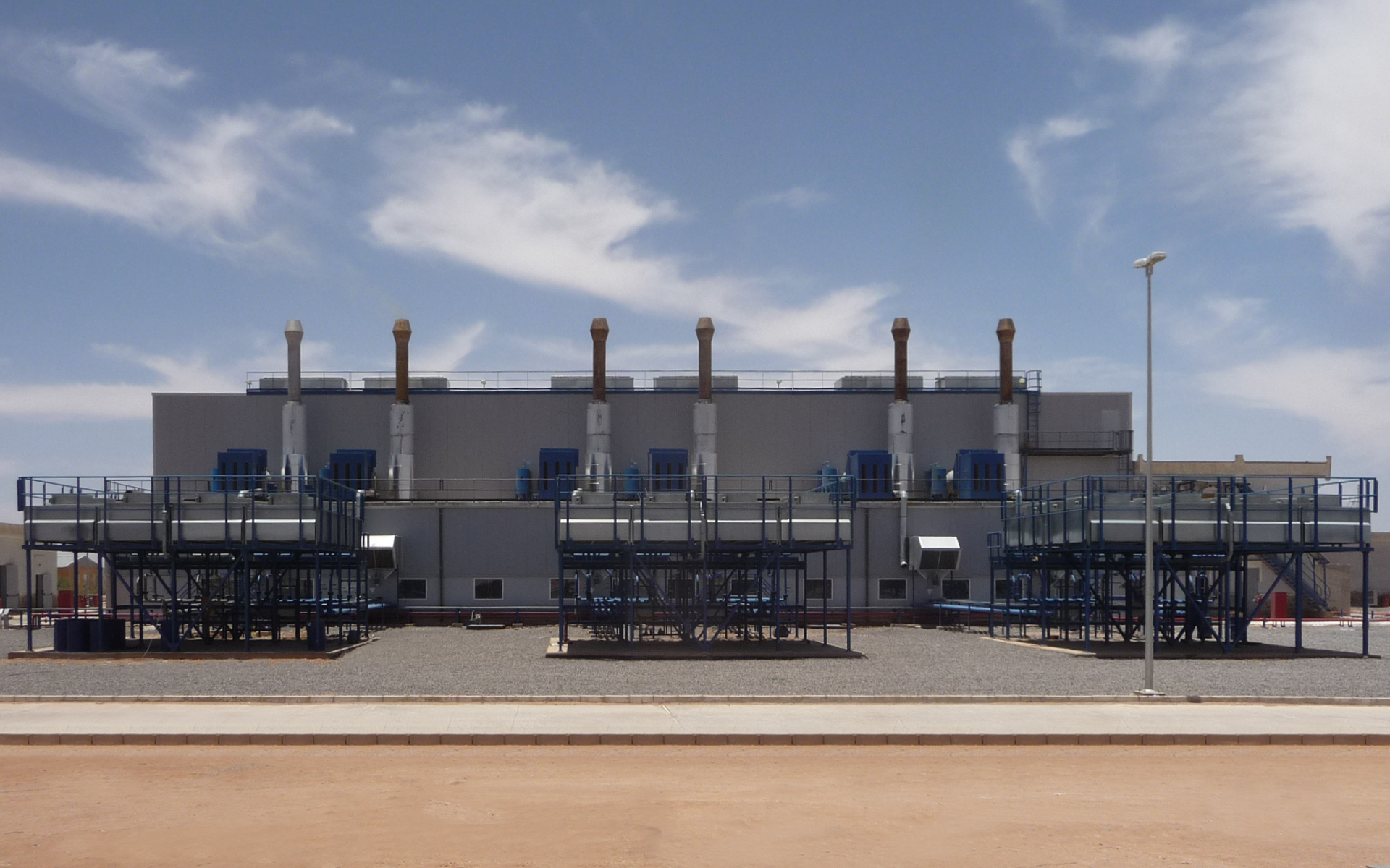 Réalisation et extension de centrales dans le sud de l'Algérie par IMM